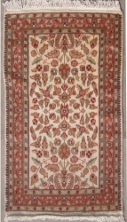 2’6”X4’0” Rug Floral