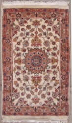 2’0”X3’2” Rug Floral