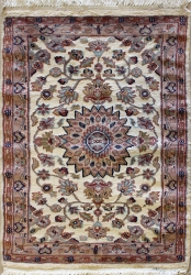 2’0”X3’1” Rug Floral