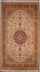 4’1”X6’4” Rug  Pak Persian Design