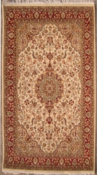 4’0”X6’4” Rug  Pak Persian Design