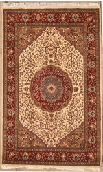 4’7”X7’2” Rug  Pak Persian Design