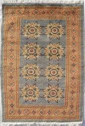 2’6”X3’11” Rug Geometric