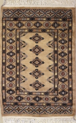 2’0”X3’3” Rug Geometric