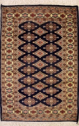 2’6”X4’0” Rug Geometric