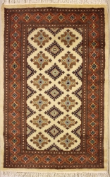 2’6”X3’11” Rug Pak Jaldar Design Ivory, White Color